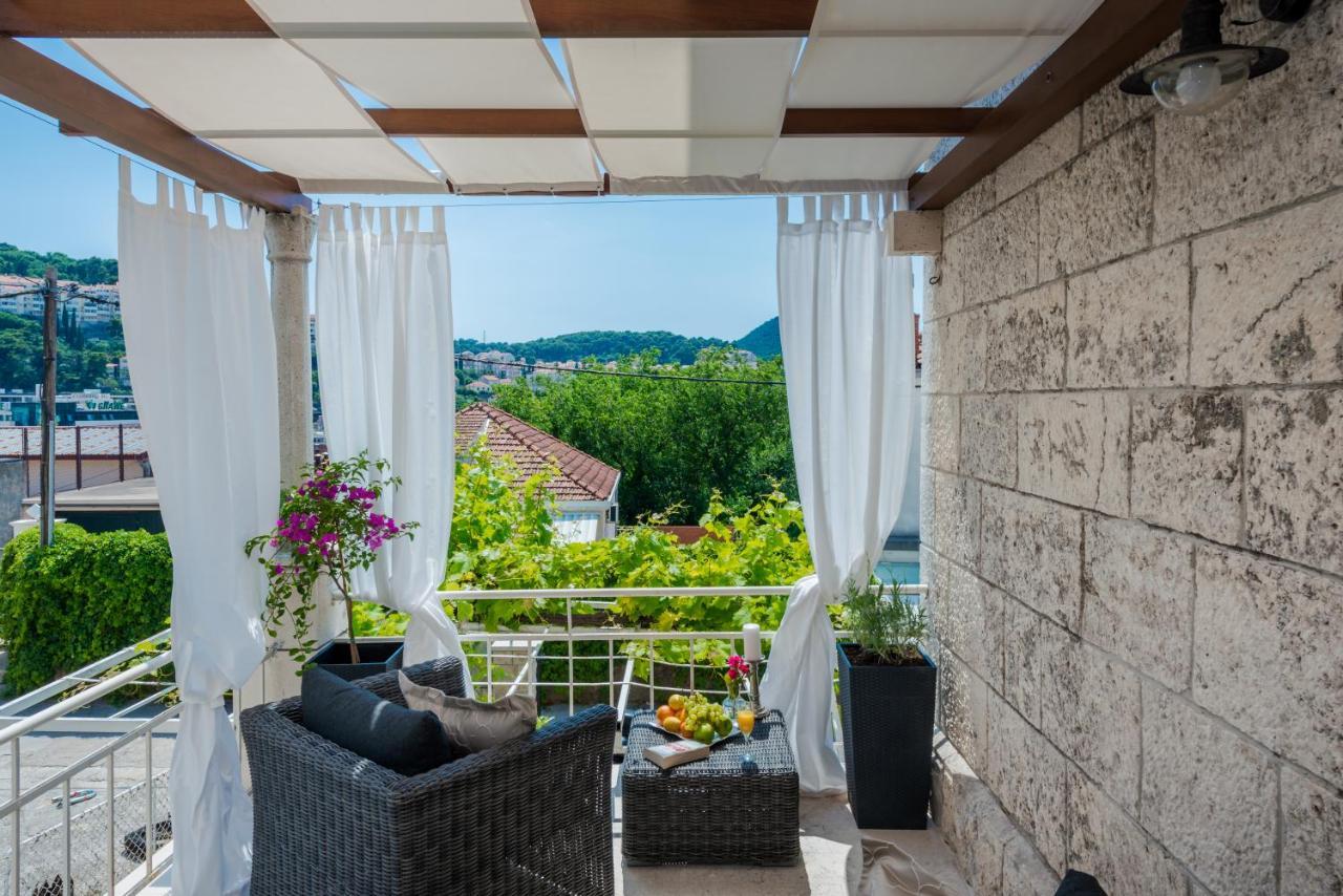 Superior Stunning Apartment Gravosa With A Free Parking Дубровник Екстериор снимка