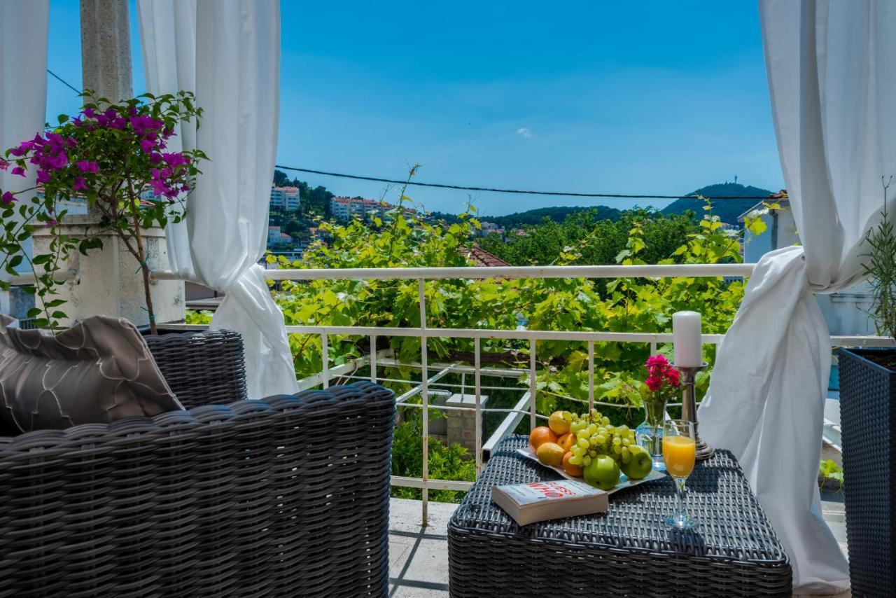 Superior Stunning Apartment Gravosa With A Free Parking Дубровник Екстериор снимка