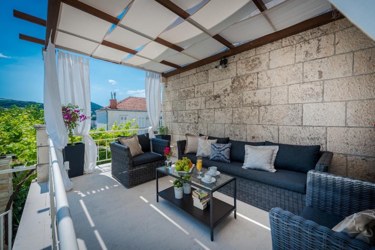 Superior Stunning Apartment Gravosa With A Free Parking Дубровник Екстериор снимка