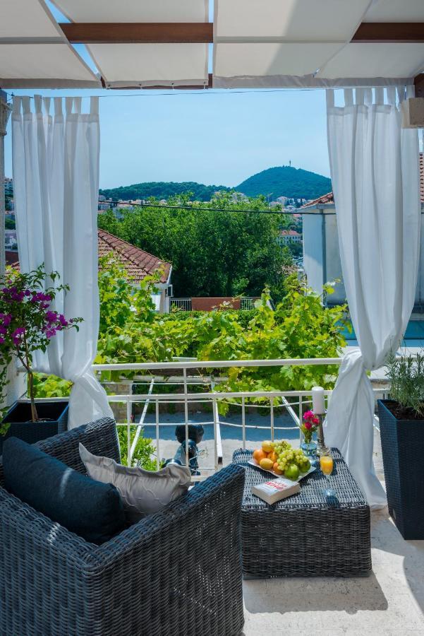 Superior Stunning Apartment Gravosa With A Free Parking Дубровник Екстериор снимка