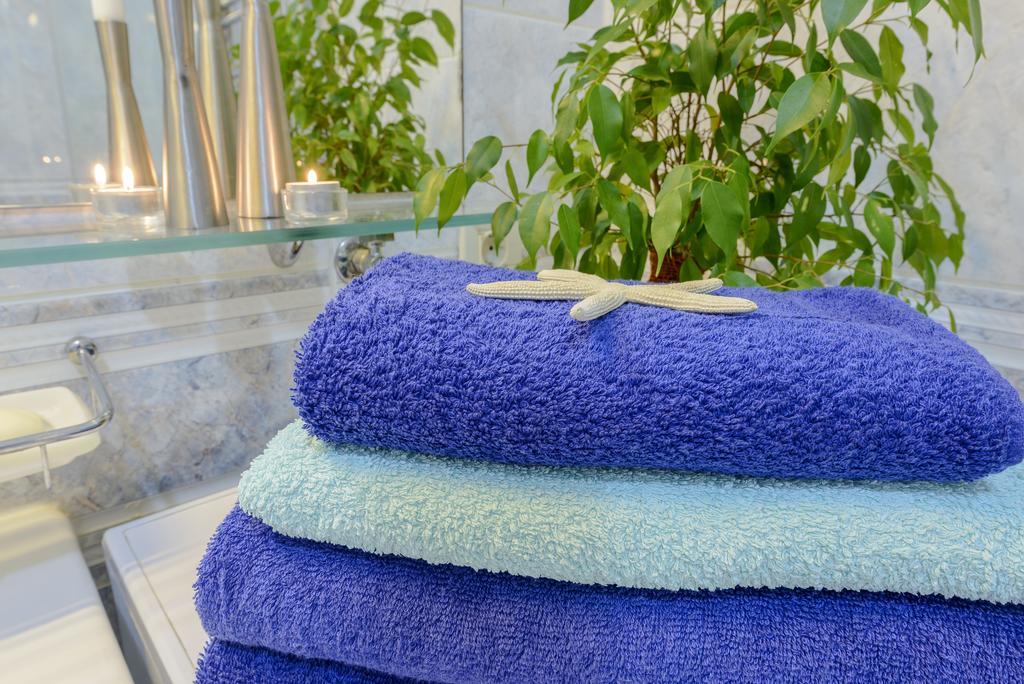 Superior Stunning Apartment Gravosa With A Free Parking Дубровник Екстериор снимка