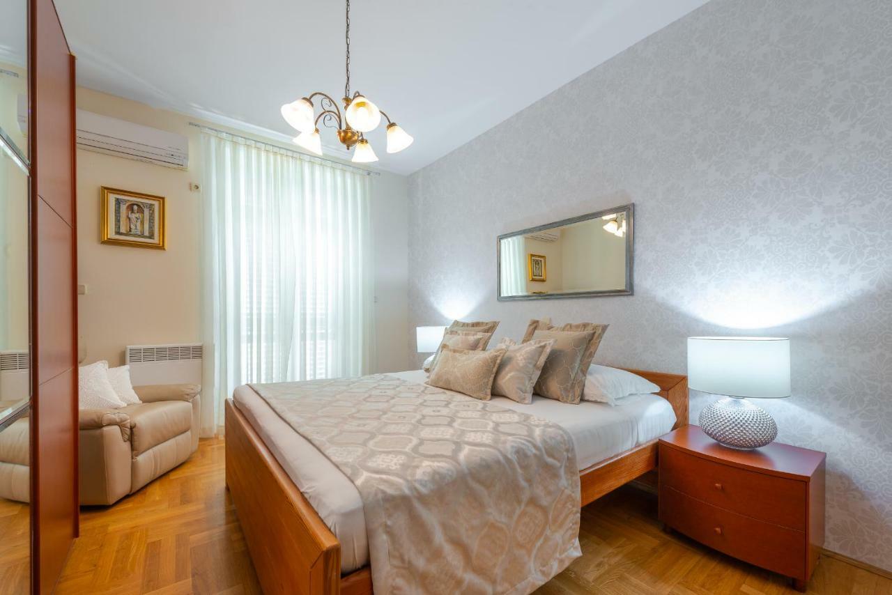 Superior Stunning Apartment Gravosa With A Free Parking Дубровник Екстериор снимка