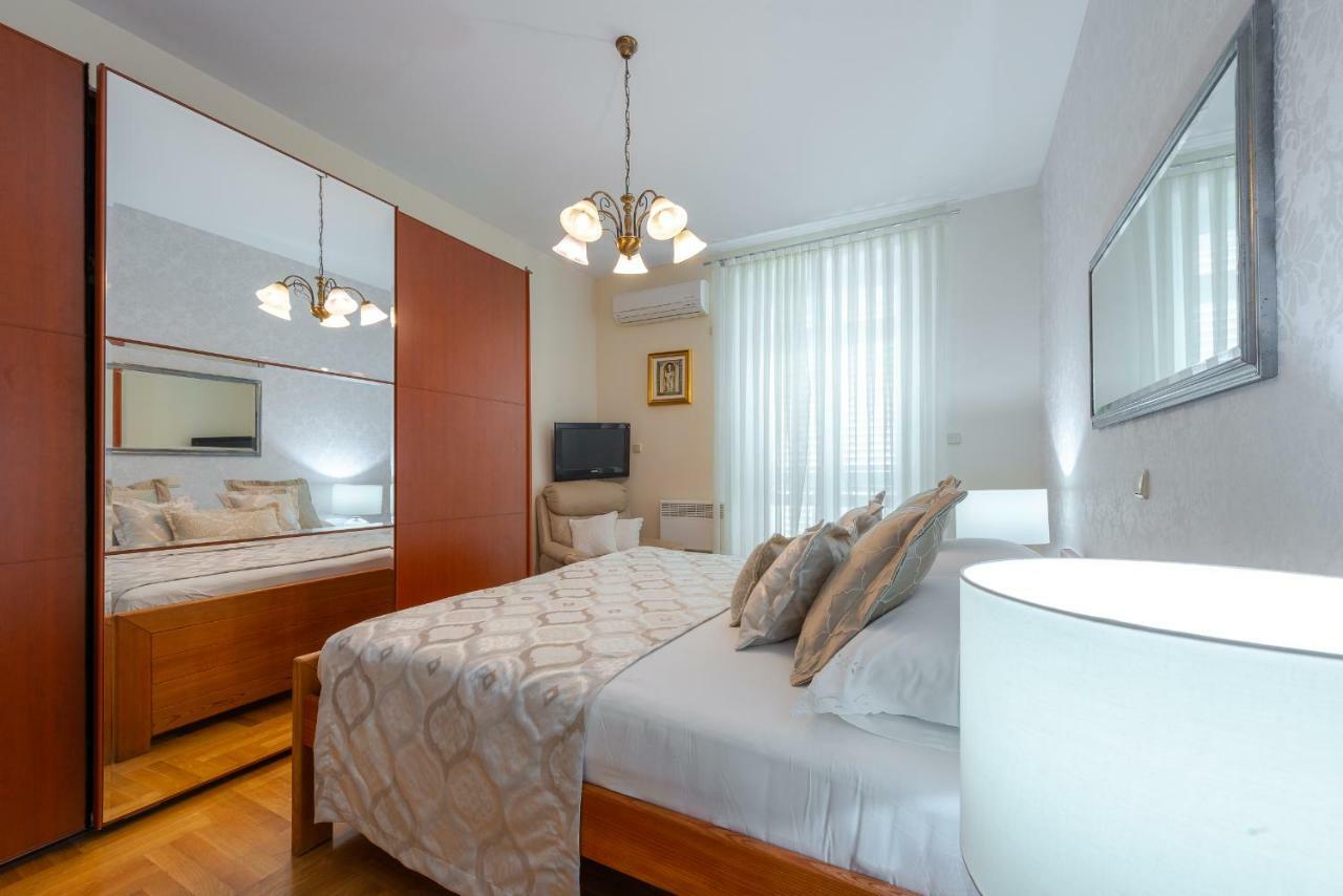 Superior Stunning Apartment Gravosa With A Free Parking Дубровник Екстериор снимка