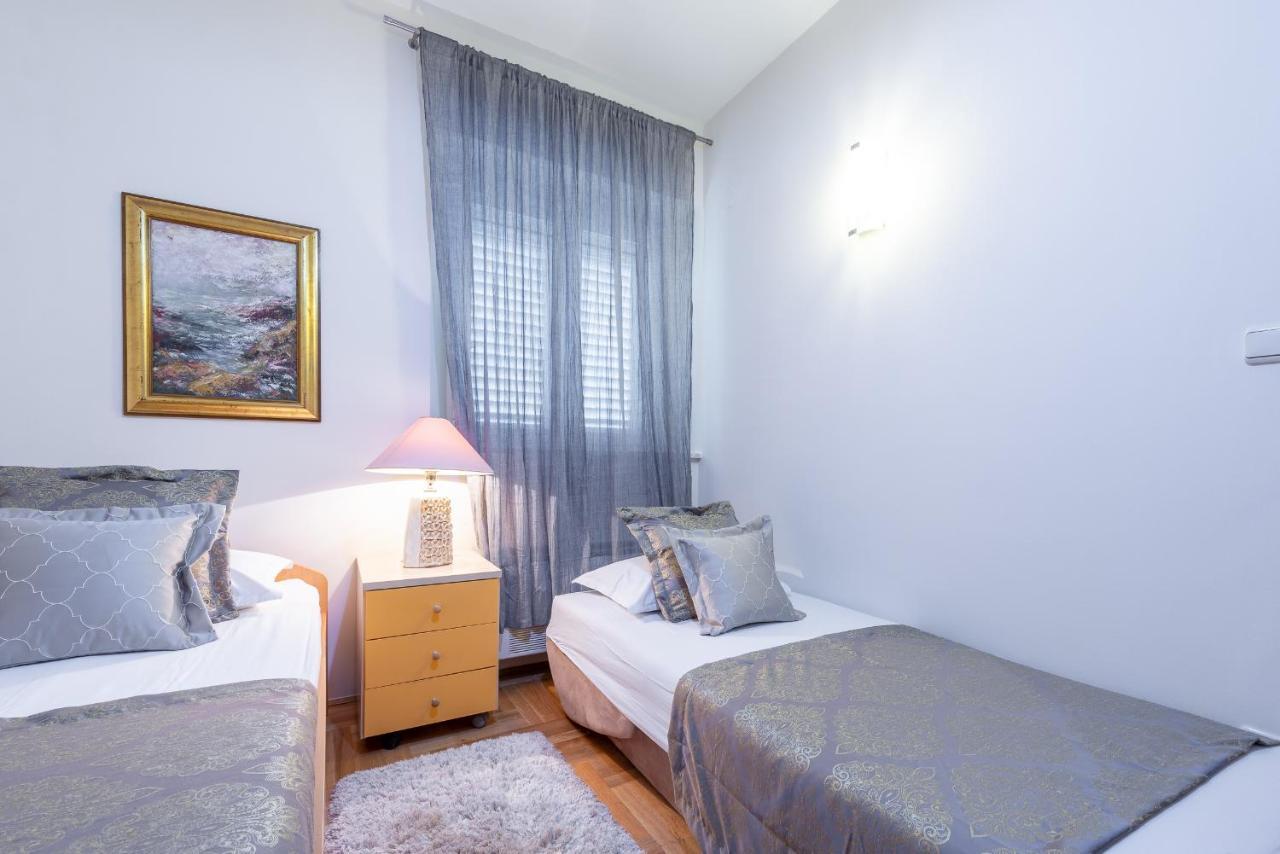 Superior Stunning Apartment Gravosa With A Free Parking Дубровник Екстериор снимка